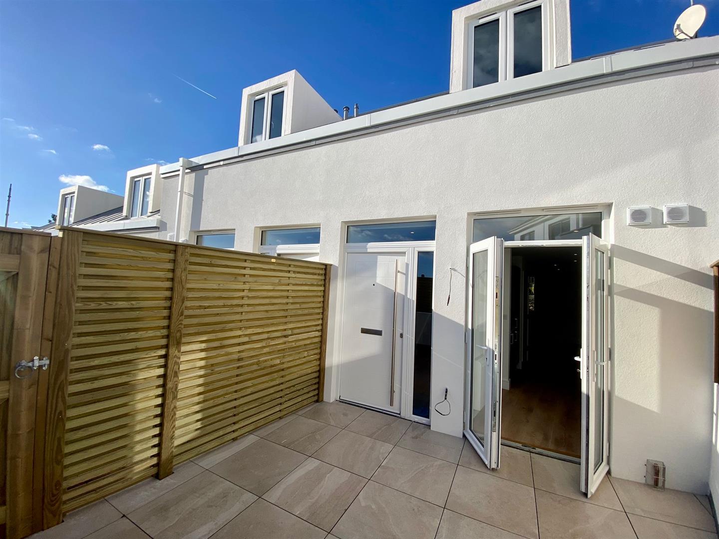 Unit 4, Apex Apartments, Old St. Johns Road, St. Helier, Jersey